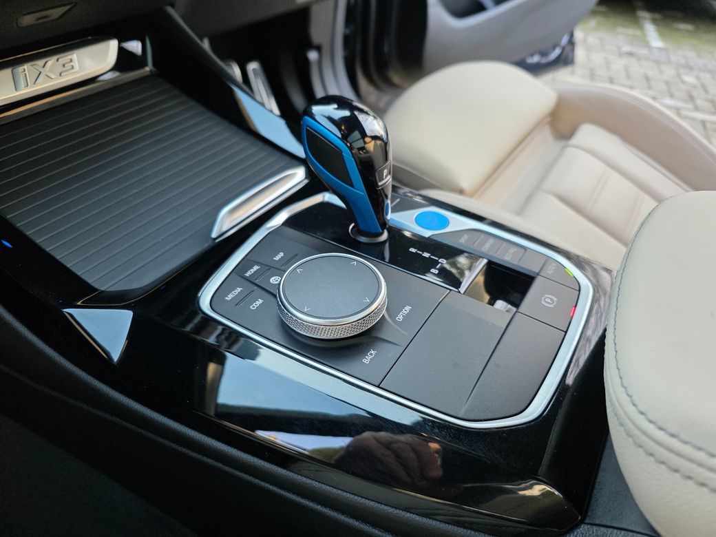 2022 BMW iX3