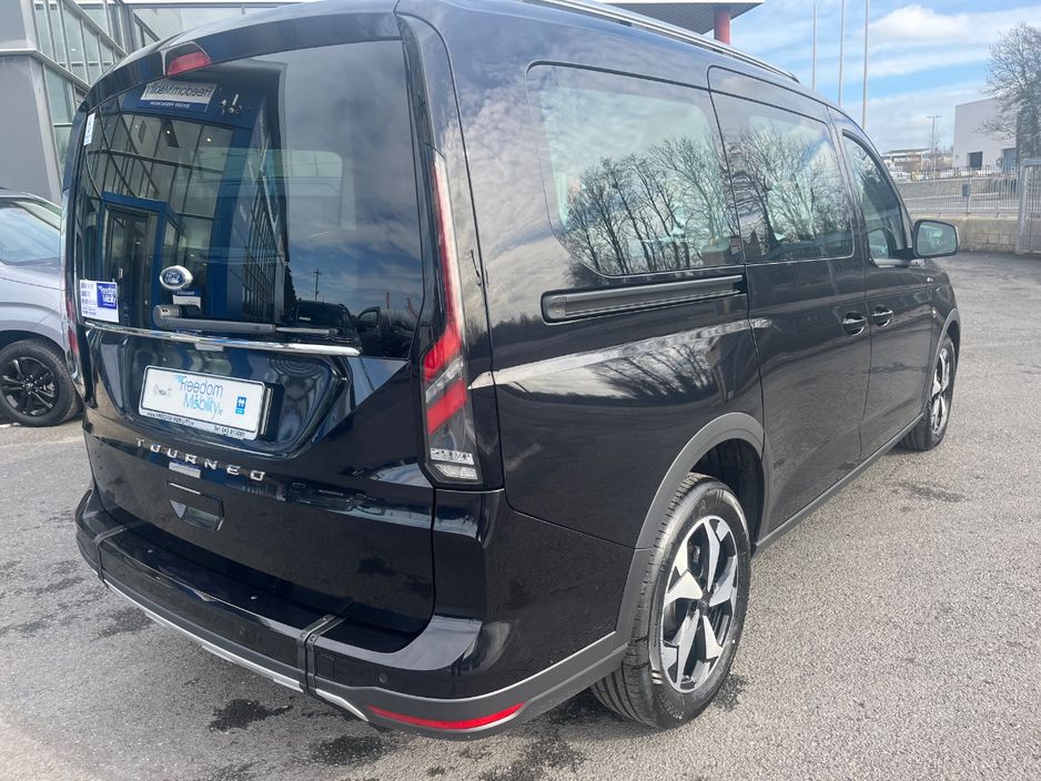 2026 Ford Tourneo Connect