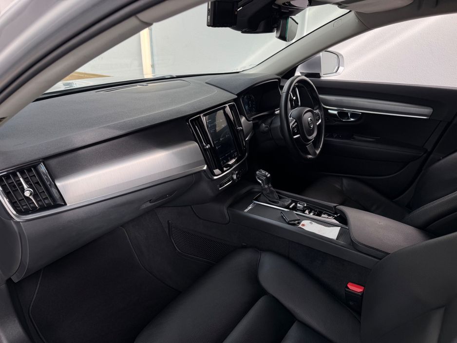 2019 Volvo V90