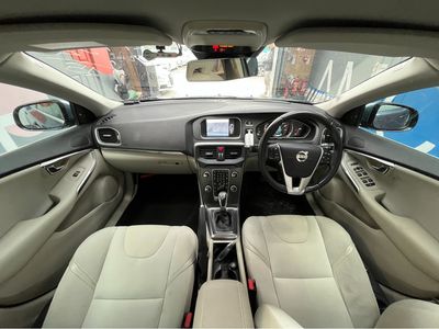 2015 Volvo V40