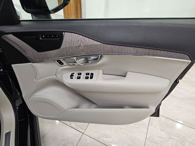 2022 Volvo XC90