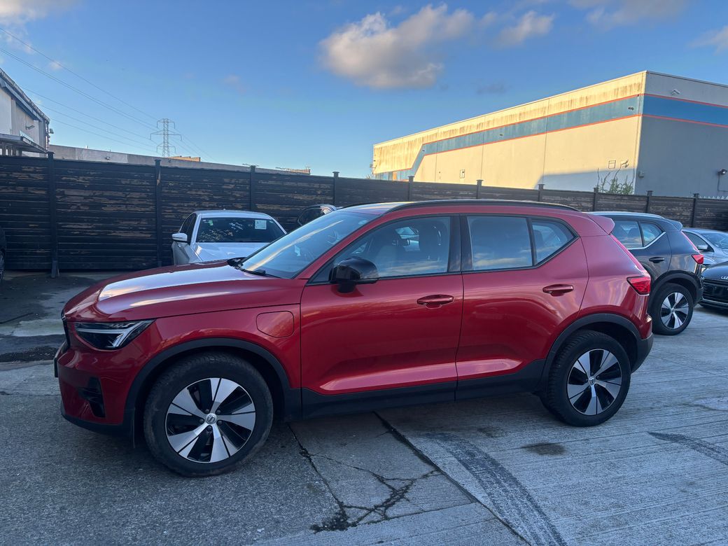 2023 Volvo XC40