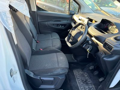 2021 Peugeot Partner