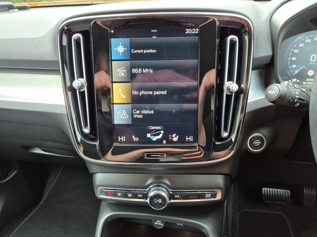 2022 Volvo XC40