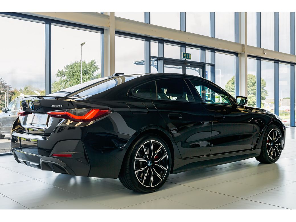 2024 BMW i4