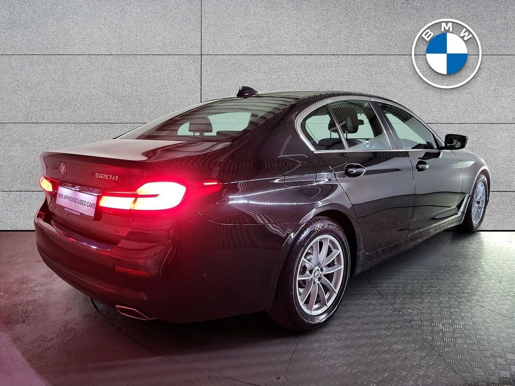 2022 BMW 5 Series