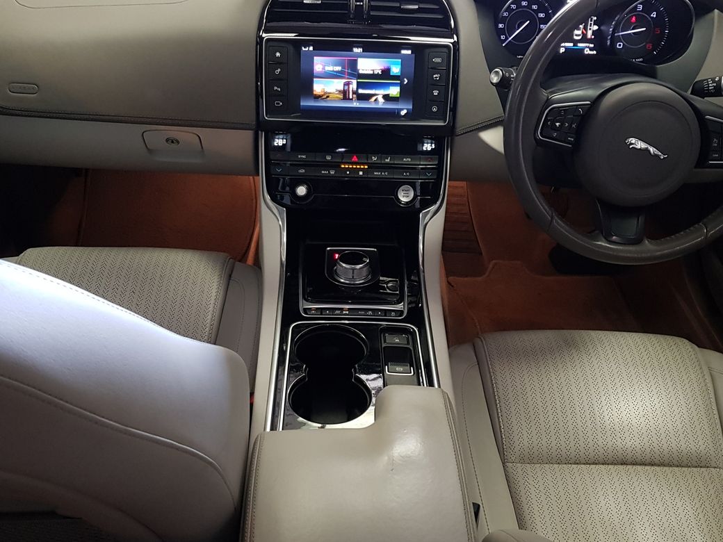 2015 Jaguar XE
