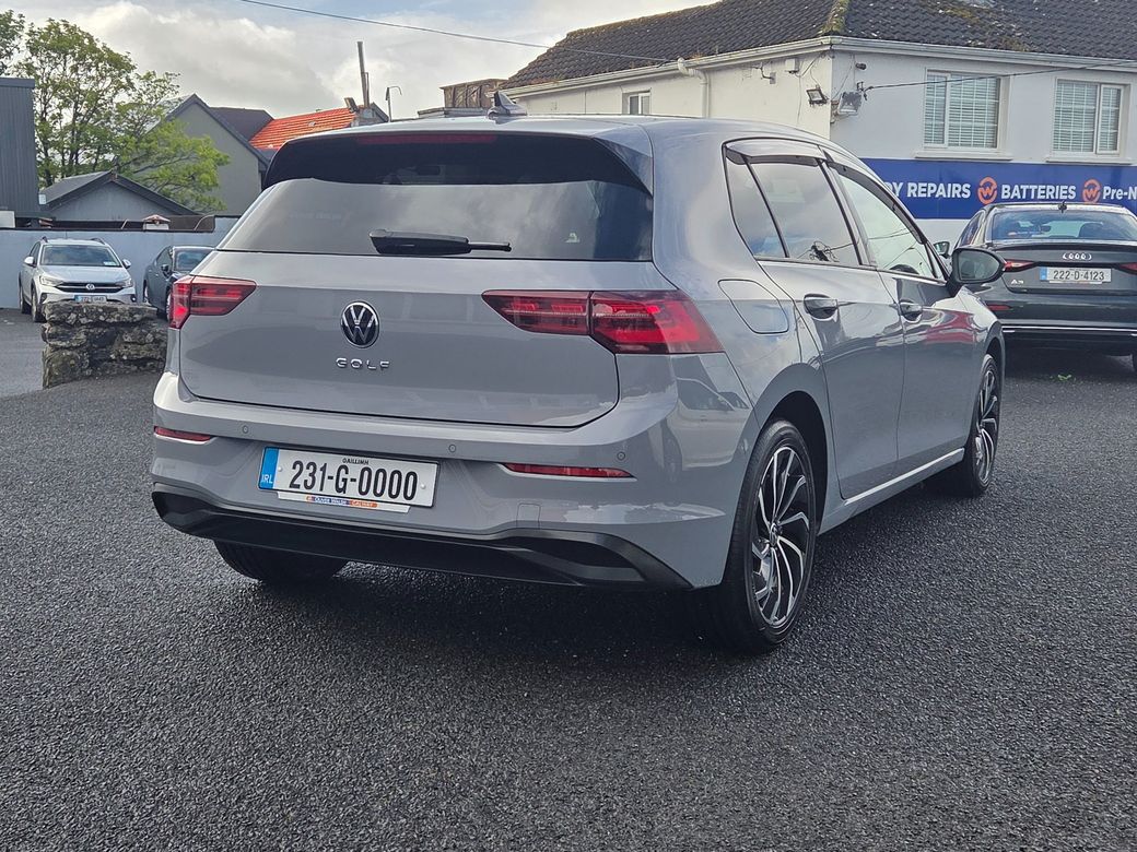 2023 Volkswagen Golf