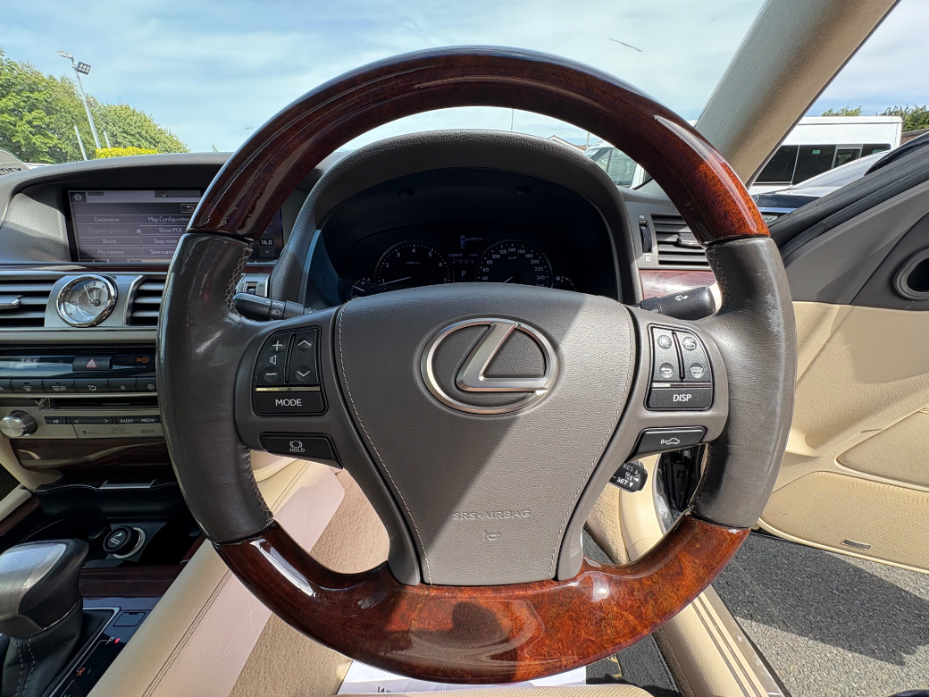 2015 Lexus LS 460
