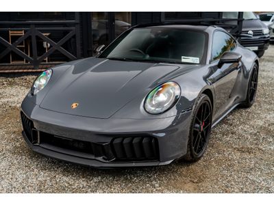 2025 Porsche 911