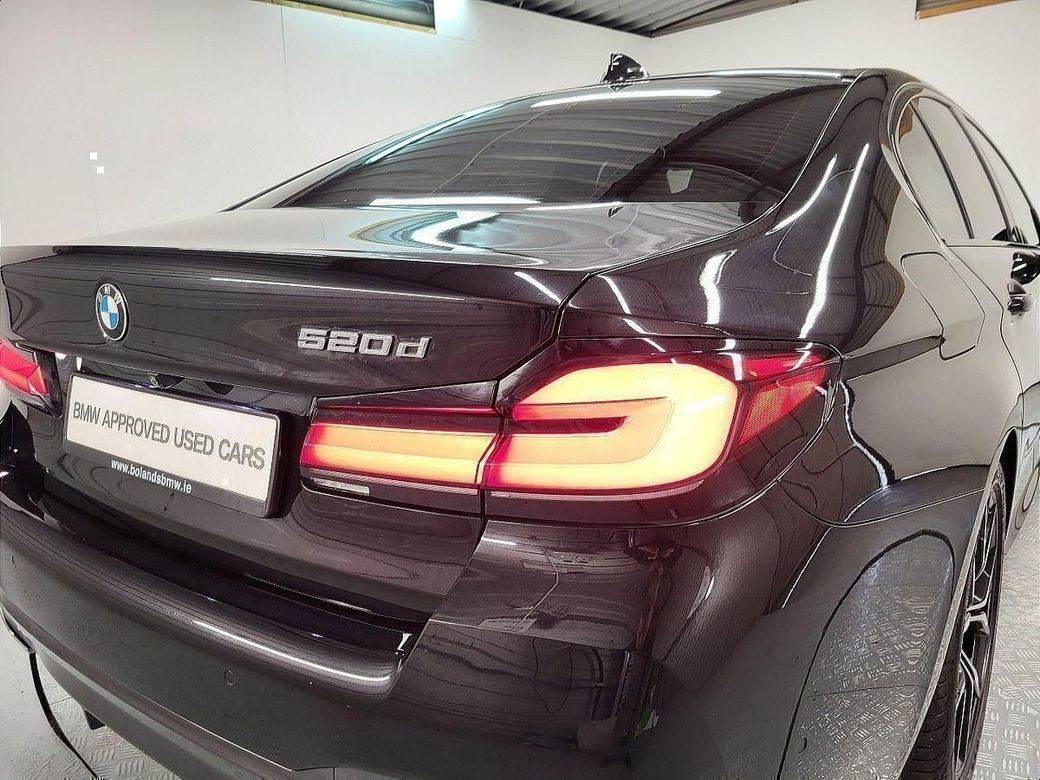 2022 BMW 5 Series