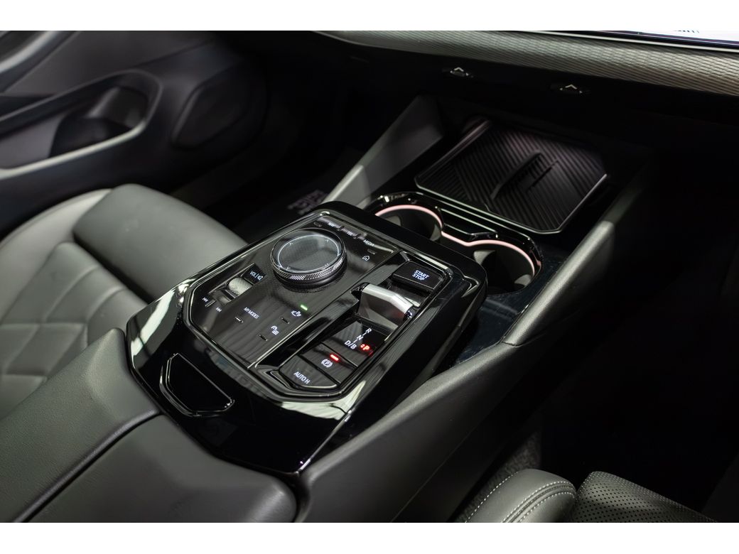 2024 BMW i5