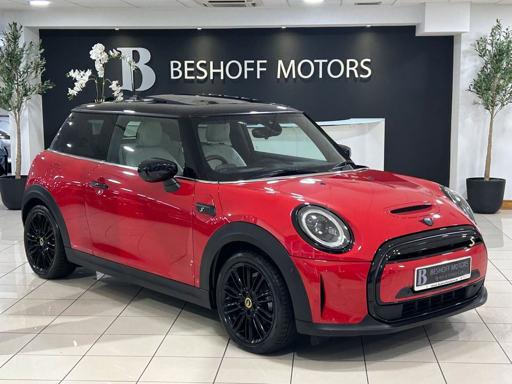 2022 Mini Hatch