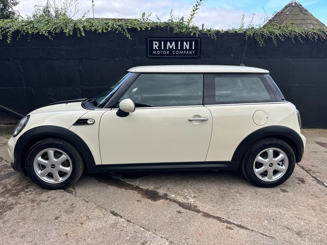 2012 Mini Hatch