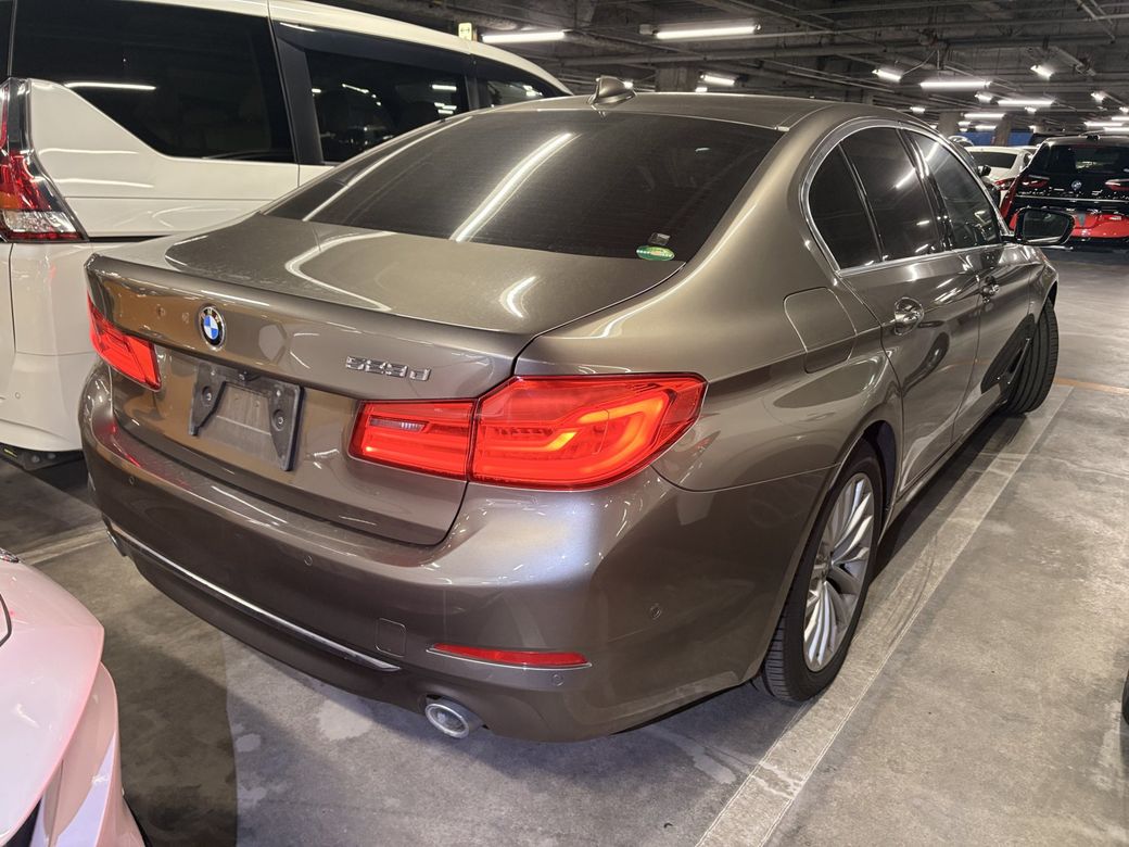 2017 BMW 523