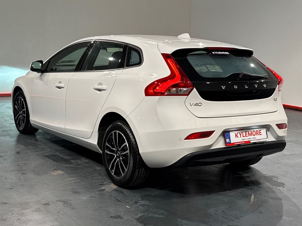 2019 Volvo V40