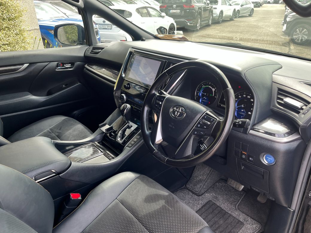 2021 Toyota Alphard