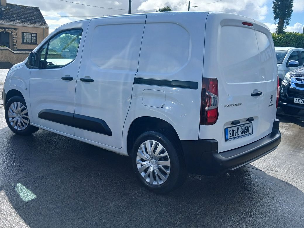 2020 Peugeot Partner