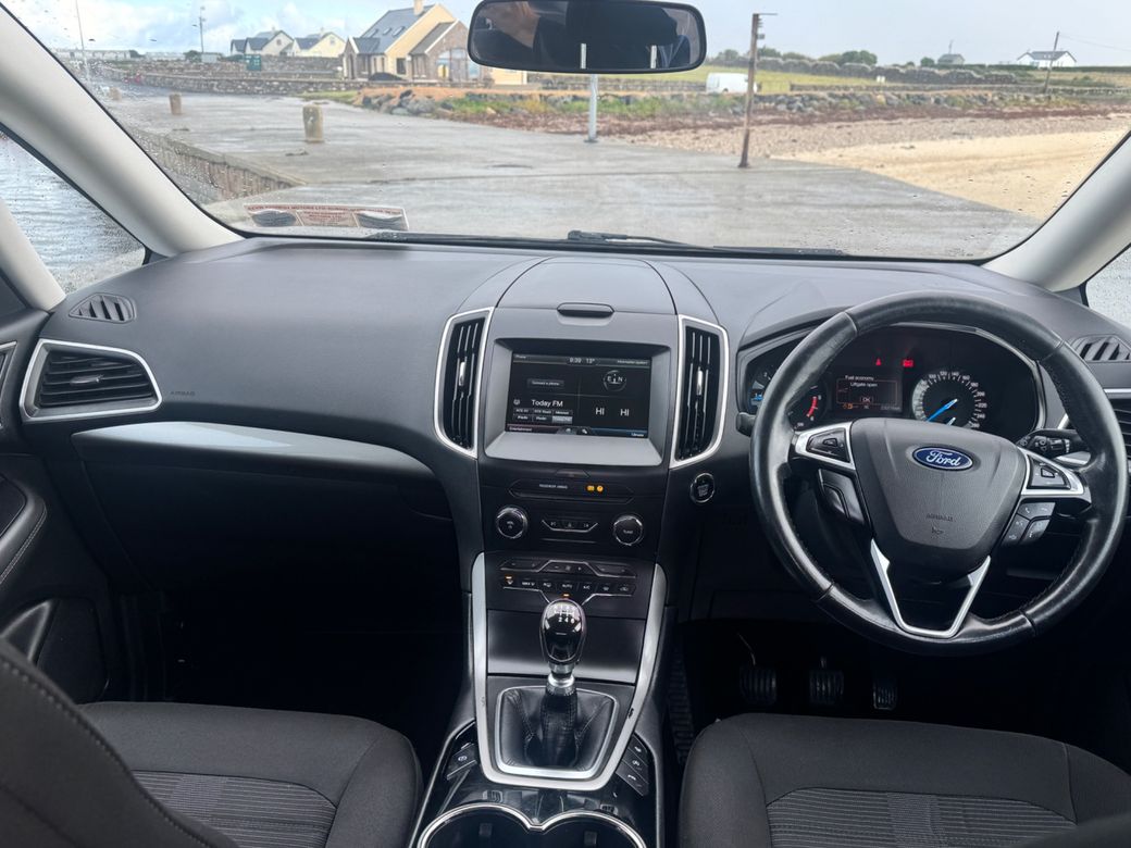 2016 Ford Galaxy