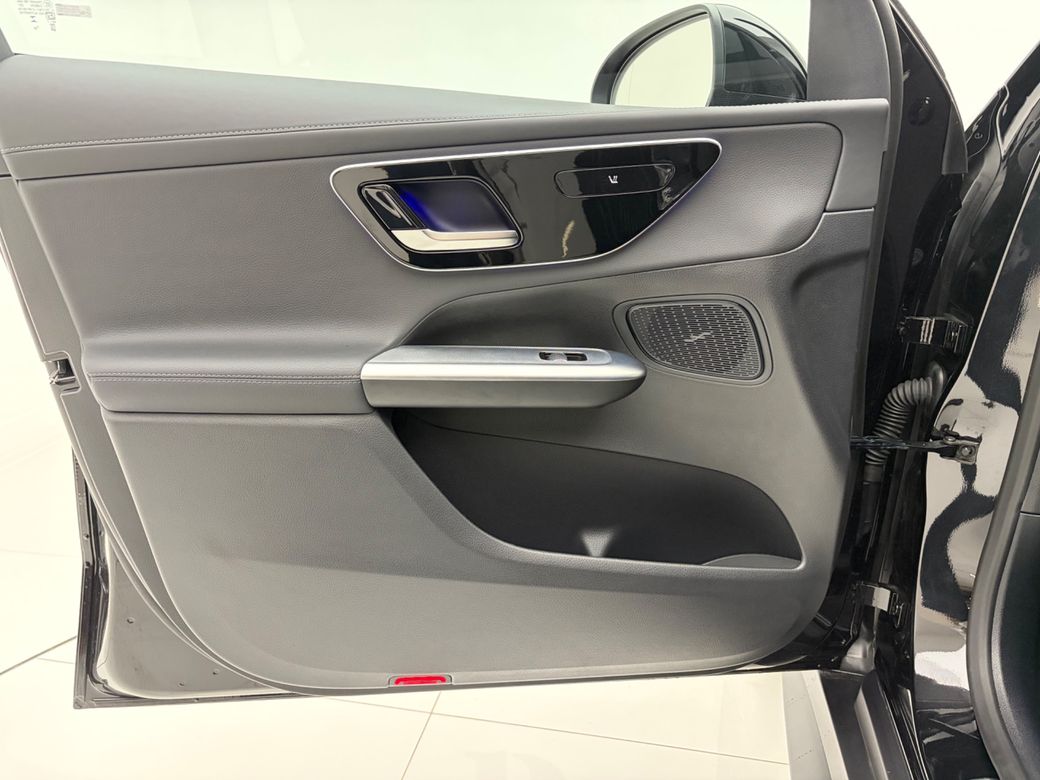 2025 Mercedes-Benz GLC Class