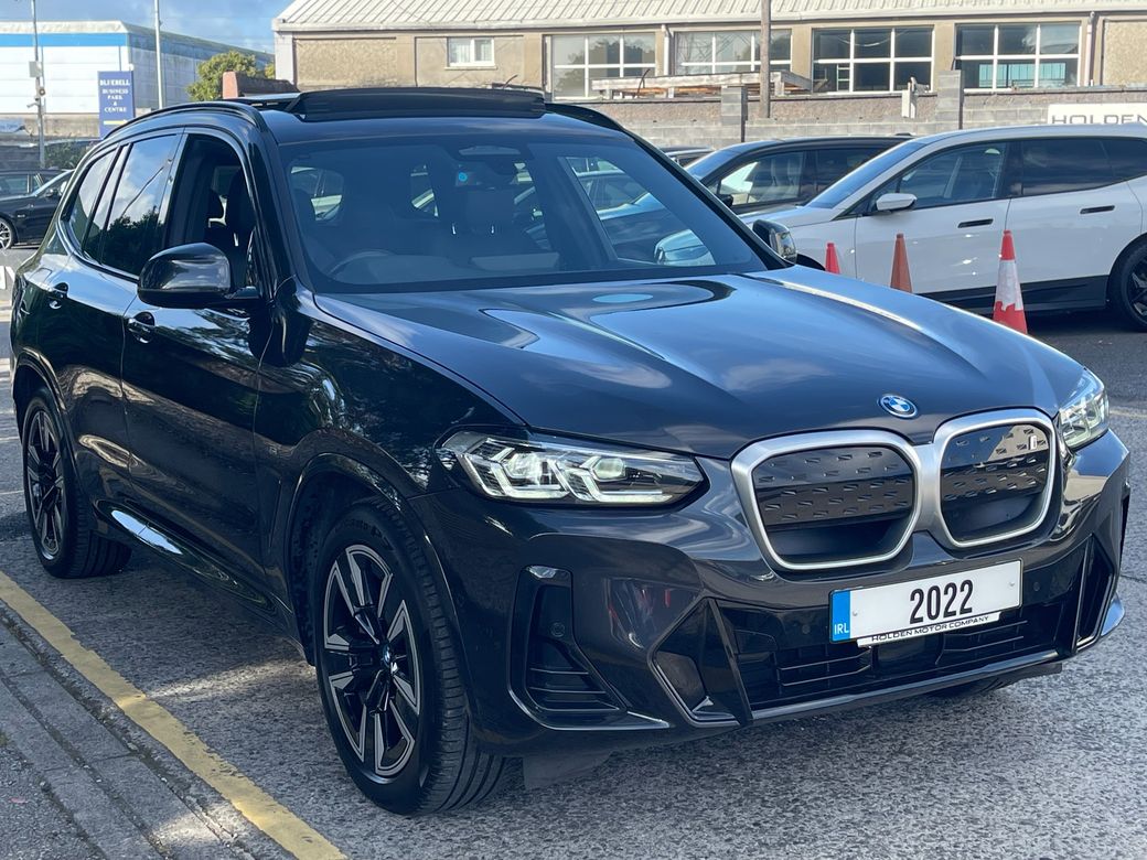 2022 BMW iX3