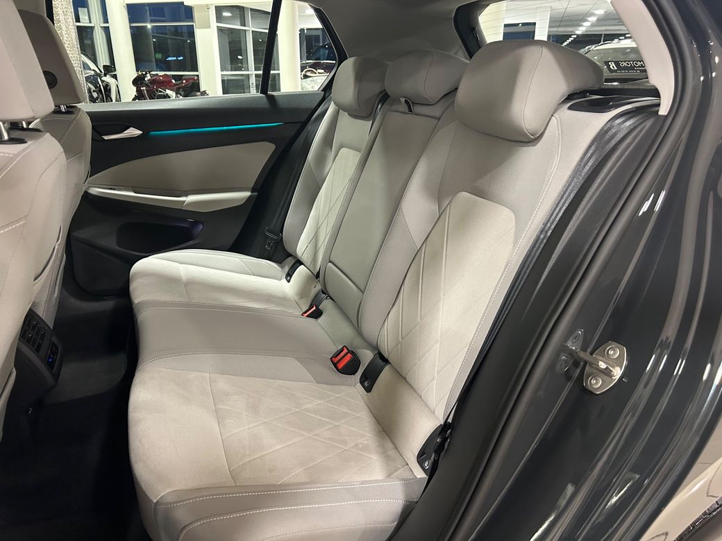 2024 Volkswagen Golf