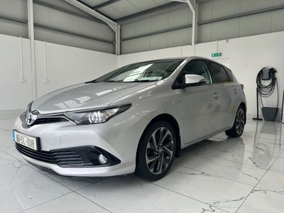 2016 Toyota Auris