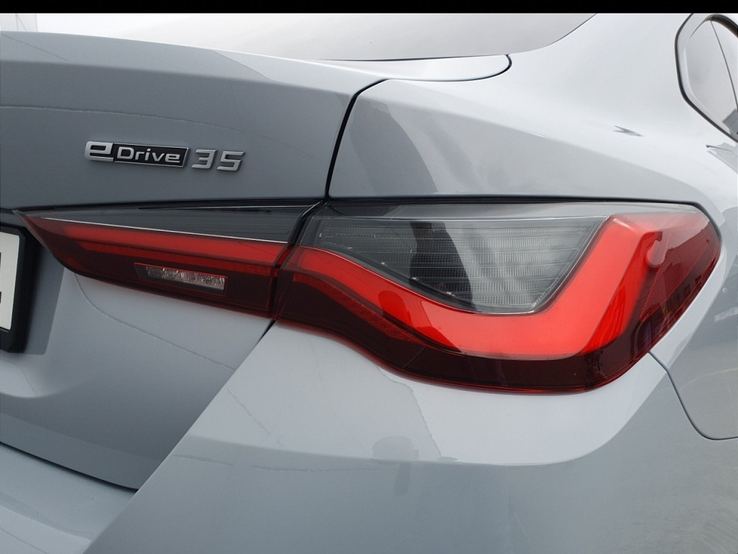 2025 BMW i4