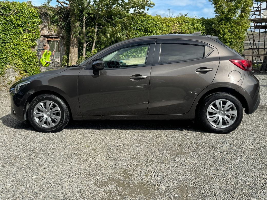 2016 Mazda Demio