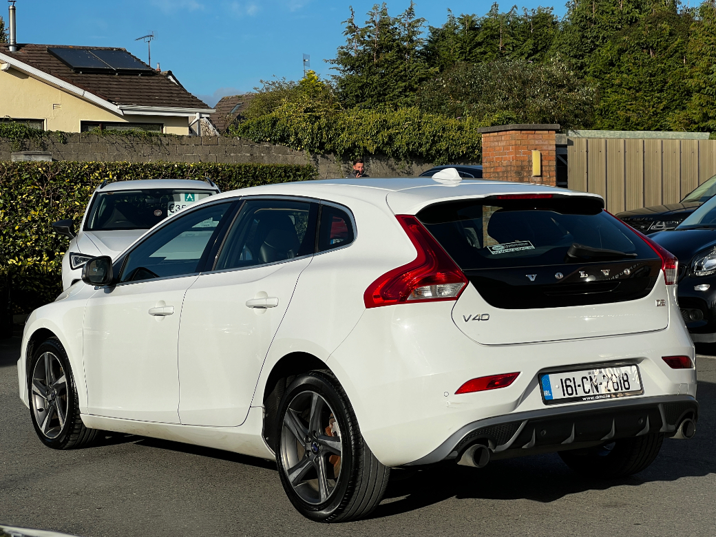 2016 Volvo V40