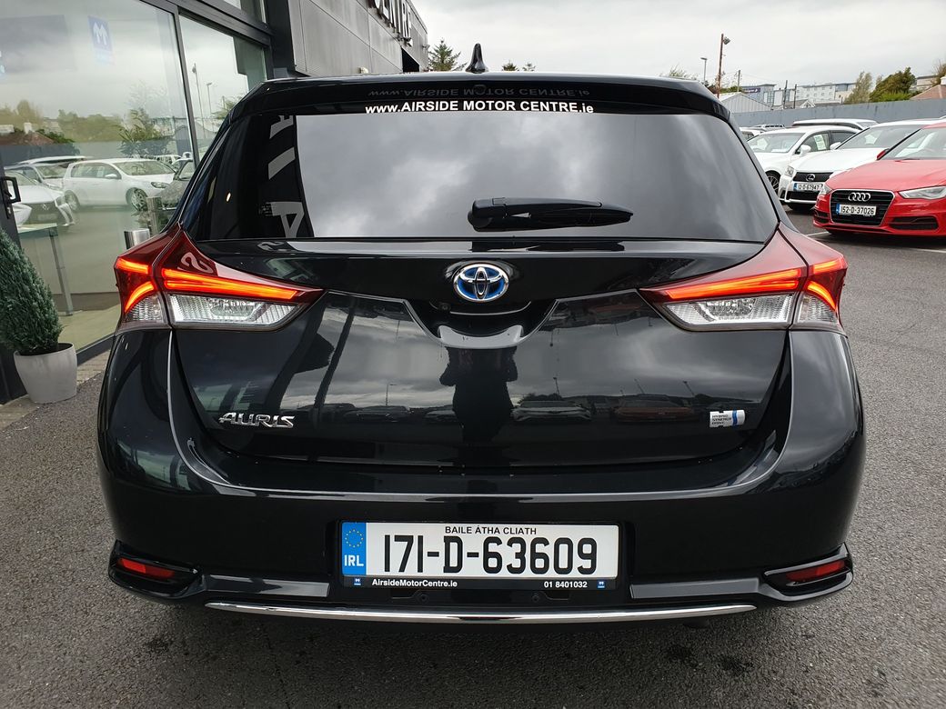 2017 Toyota Auris