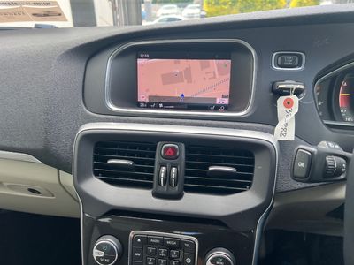 2019 Volvo V40