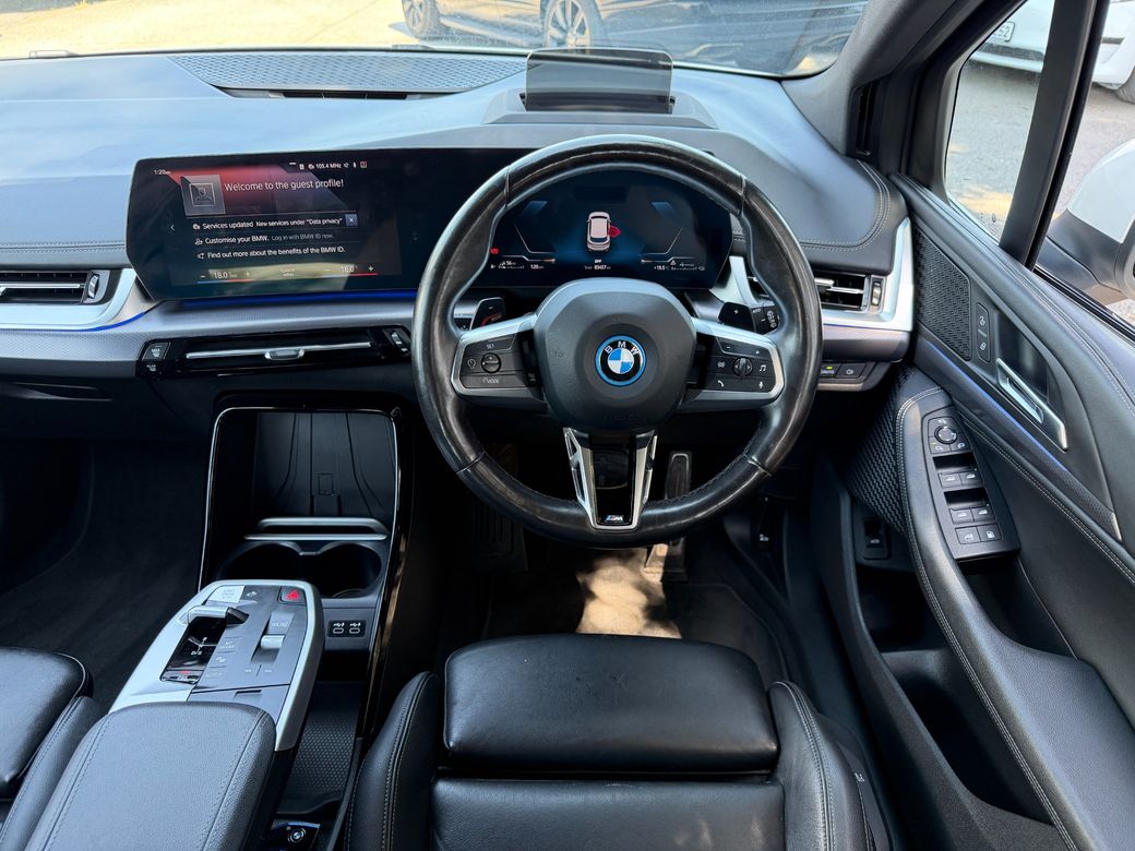 2023 BMW 225
