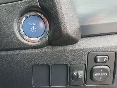 2013 Toyota Auris