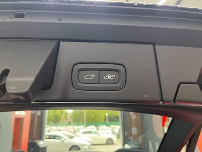 2022 Volvo V90