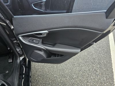 2016 Volvo V40