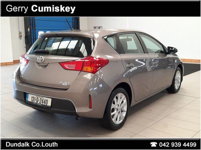 2013 Toyota Auris
