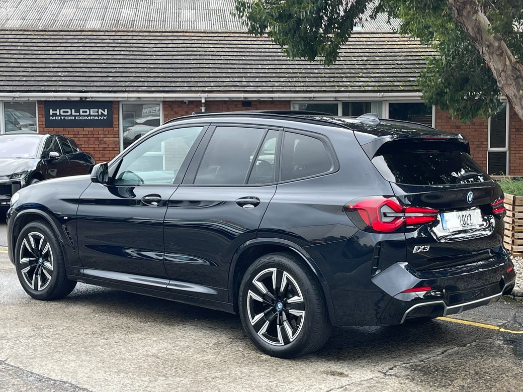 2022 BMW iX3