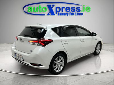 2016 Toyota Auris