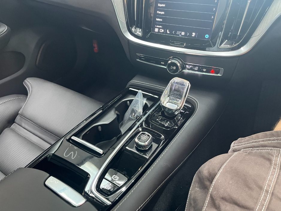 2023 Volvo V60