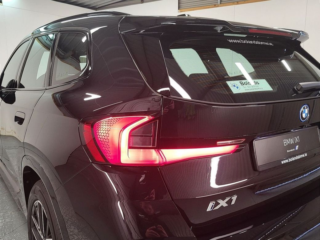 2025 BMW iX1