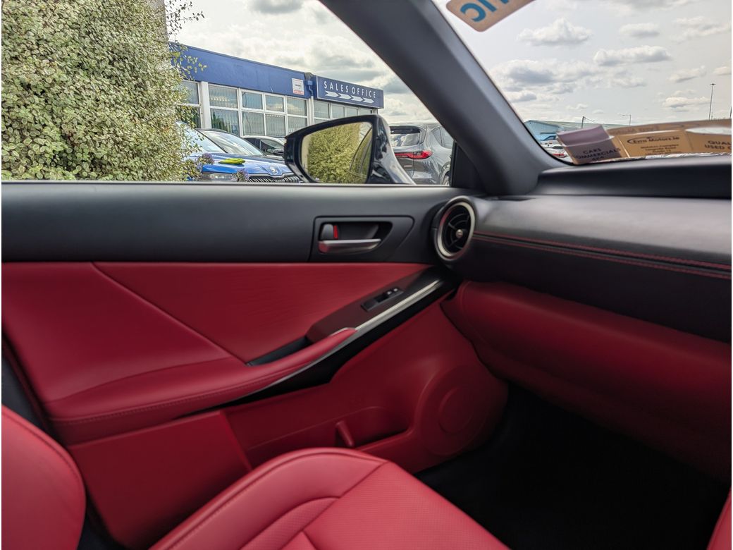 2021 Lexus IS 300h