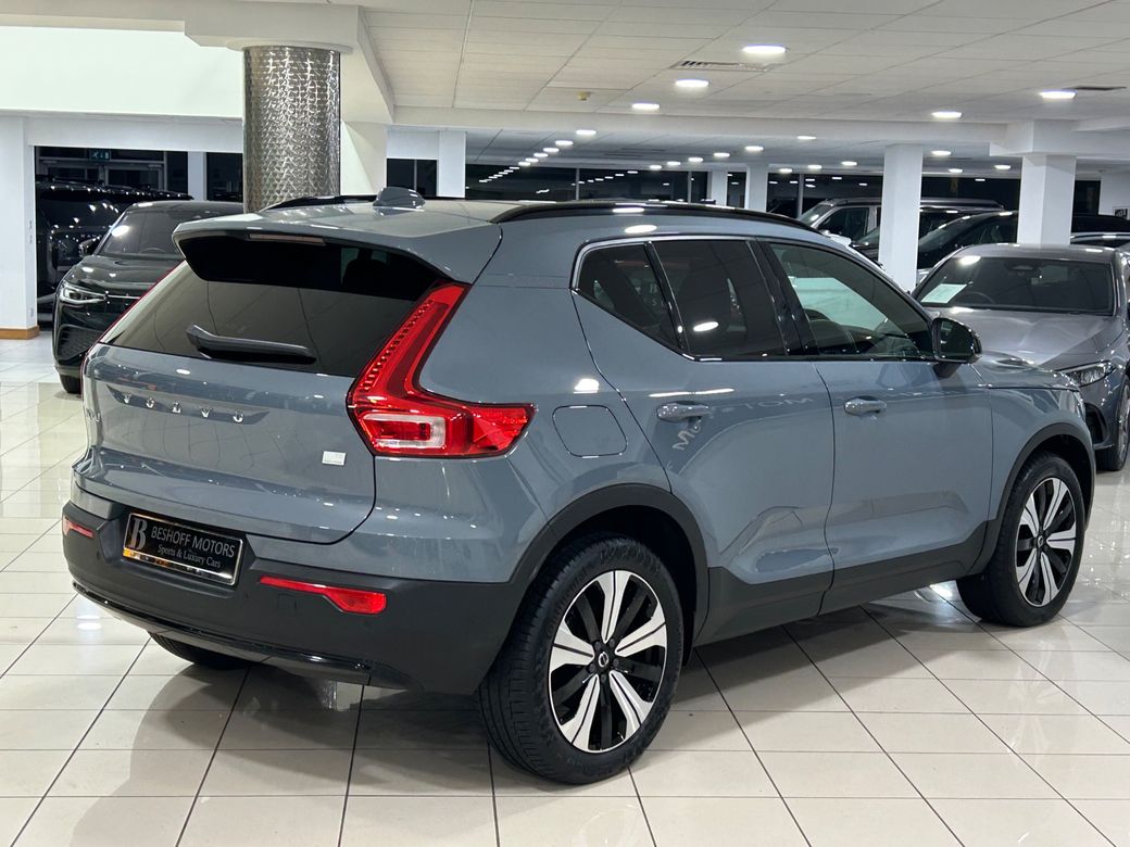 2023 Volvo XC40