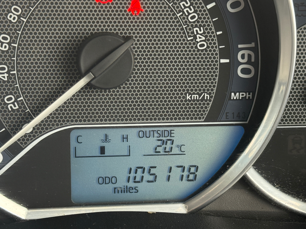 2013 Toyota Auris