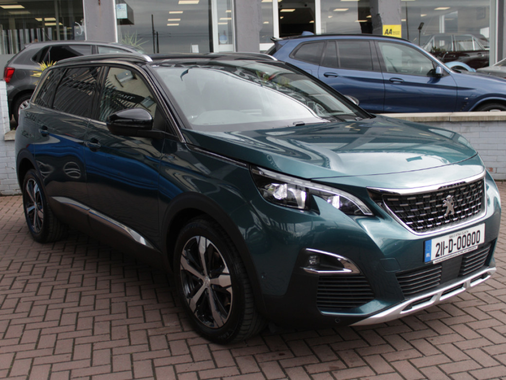 2021 Peugeot 5008