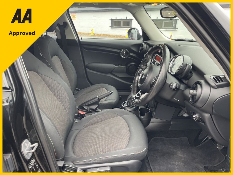 2016 Mini Hatch