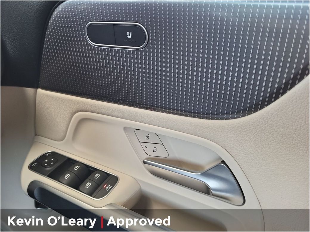 2023 Mercedes-Benz GLB Class