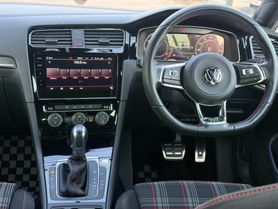 2017 Volkswagen Golf