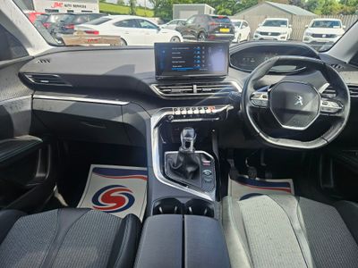 2021 Peugeot 5008