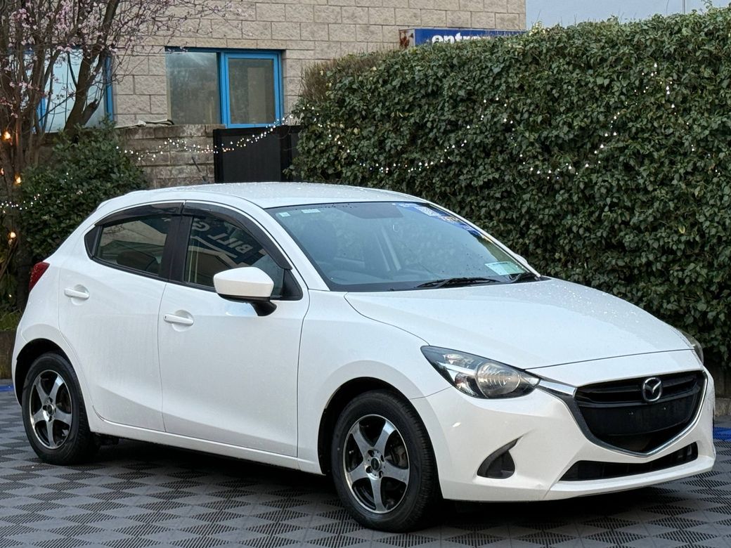 2016 Mazda Demio